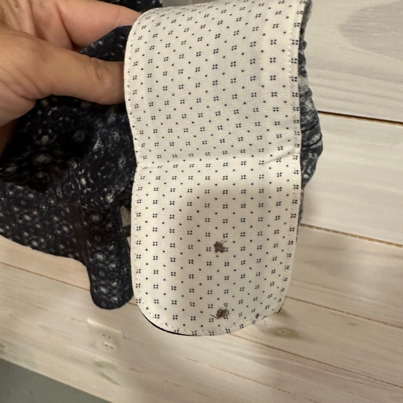 Blue Casual Button Down Shirt with Geometric Pattern - Picture 4 of 5